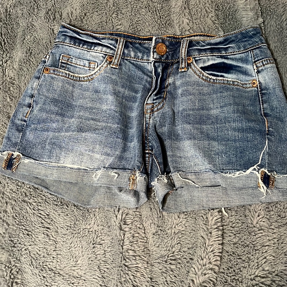 Aeropostale shorts| only worn a couple times great condition